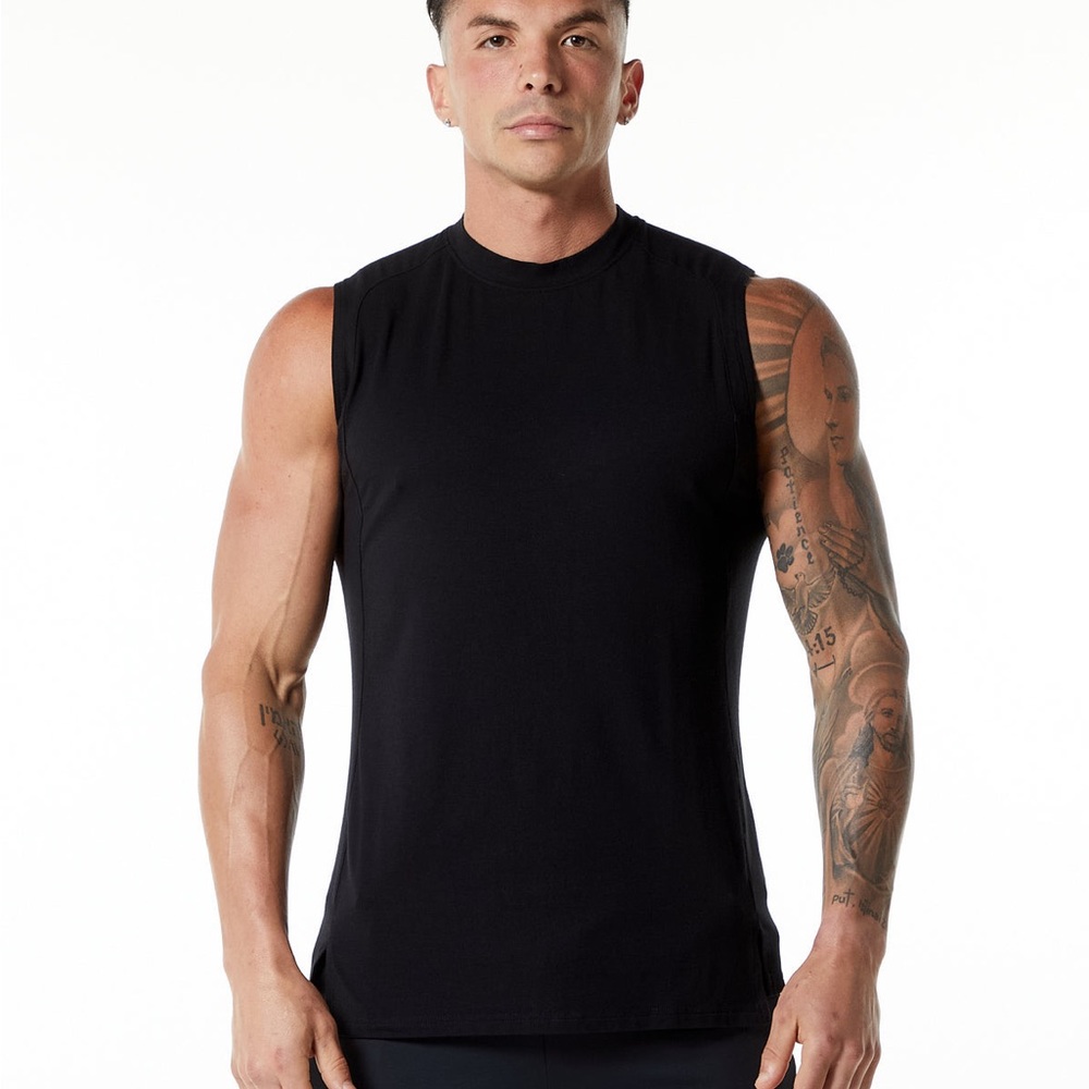 Alphalete EVO tank in Black